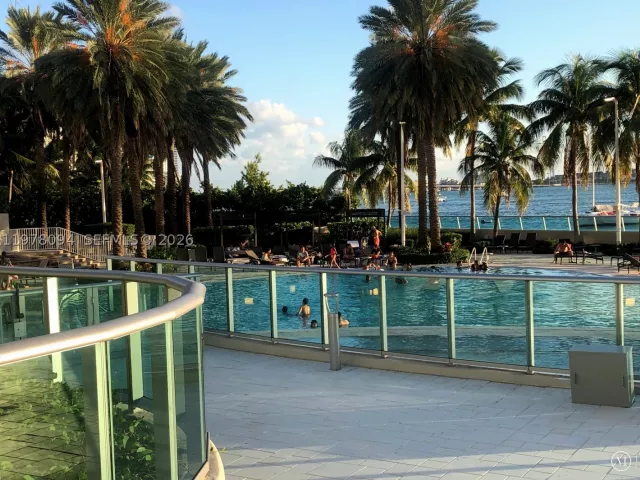 2-bedroom condo for rent in Miami Beach - 1500 Bay Rd 524S - MondialRealty