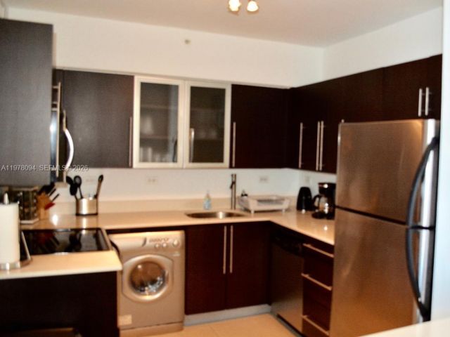 Apartment for rent  Unit #524S - photo 7508071