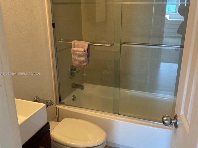 Apartment for rent  Unit #524S - photo 7508078