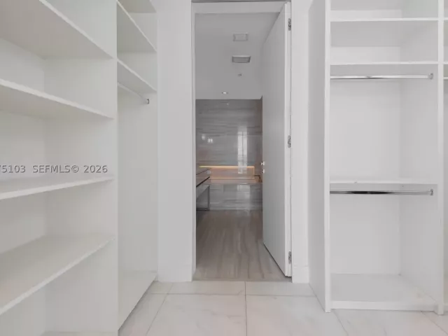 3-bedroom condo for sale in Sunny Isles Beach - 18975 Collins Ave 801 - MondialRealty