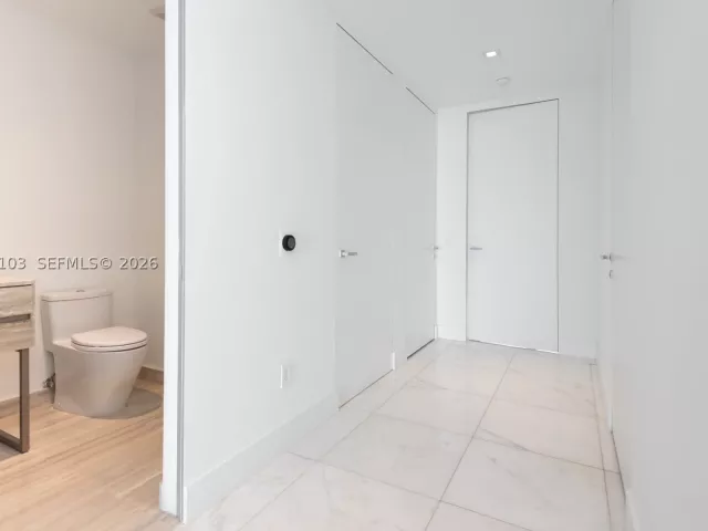 3-bedroom condo for sale in Sunny Isles Beach - 18975 Collins Ave 801 - MondialRealty