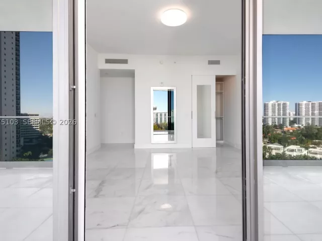 3-bedroom condo for sale in Sunny Isles Beach - 18975 Collins Ave 801 - MondialRealty