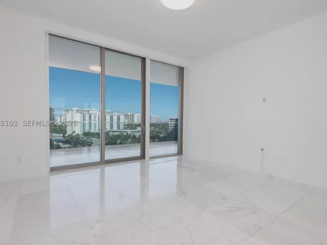 3-bedroom condo for sale in Sunny Isles Beach - 18975 Collins Ave 801 - MondialRealty