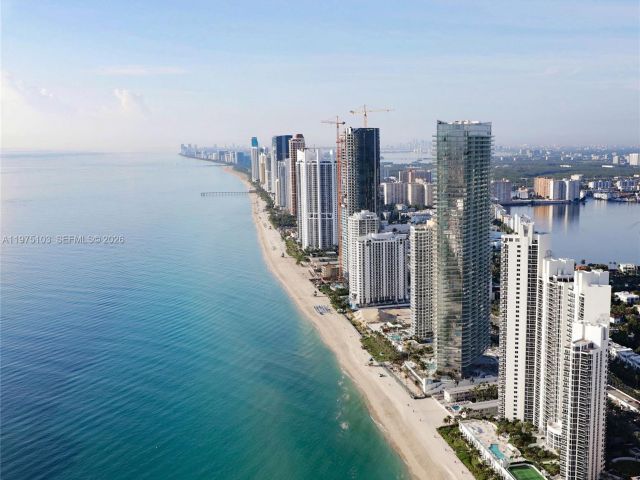 Apartment for sale  Unit #801 - photo 7495652