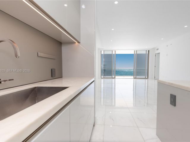 Apartment for sale  Unit #801 - photo 7495667