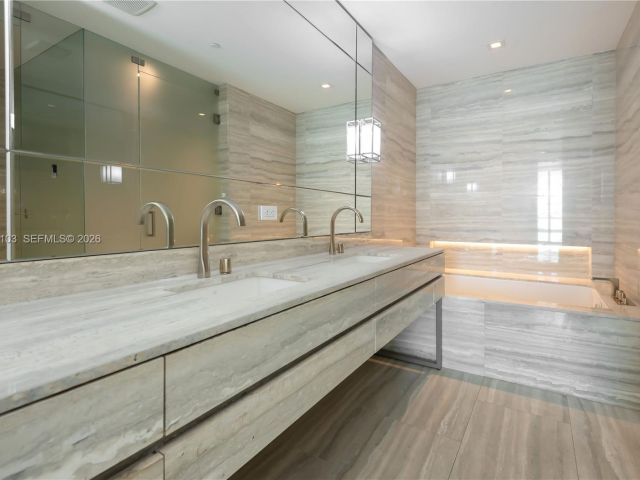 Apartment for sale  Unit #801 - photo 7495671