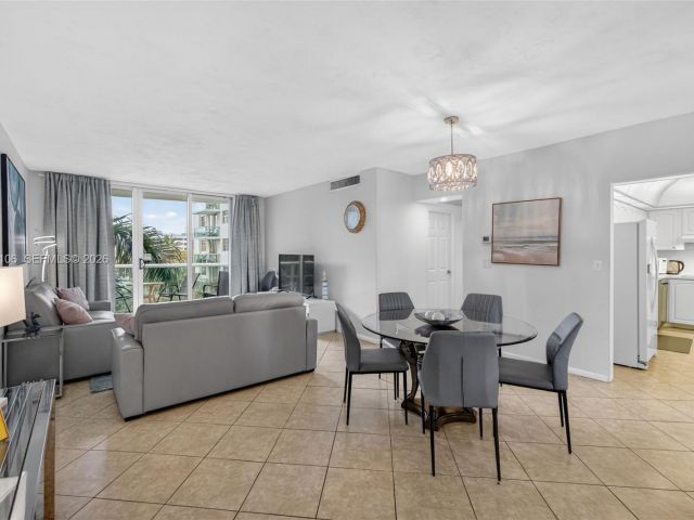 Apartment for rent  Unit #4R - photo 7479231