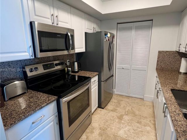 Apartment for rent  Unit #3007 - photo 7511471