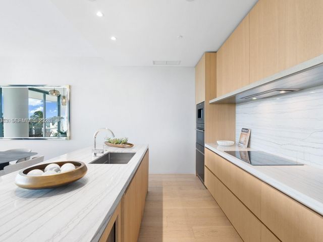 Apartment for sale  Unit #404 - photo 7506131