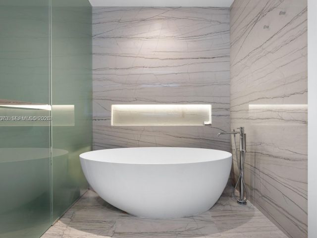 Apartment for sale  Unit #404 - photo 7506138