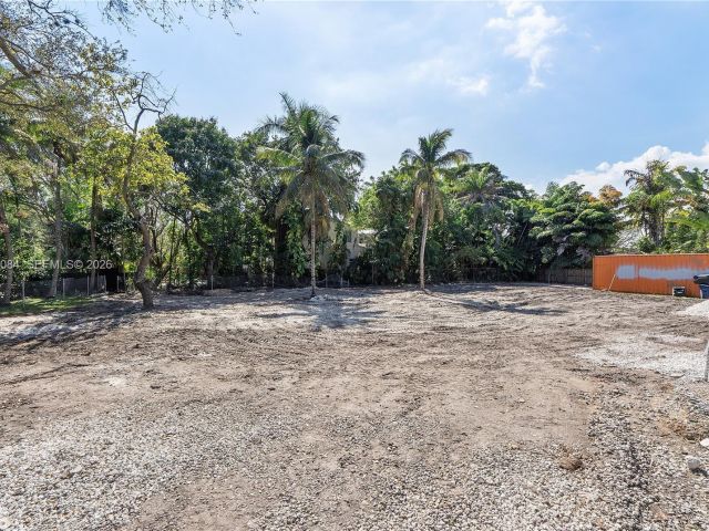 Home for sale at 2880 Fairgreen Dr - photo 7469023