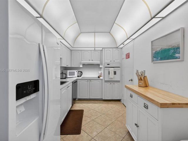 Apartment for rent  Unit #4R - photo 7525005