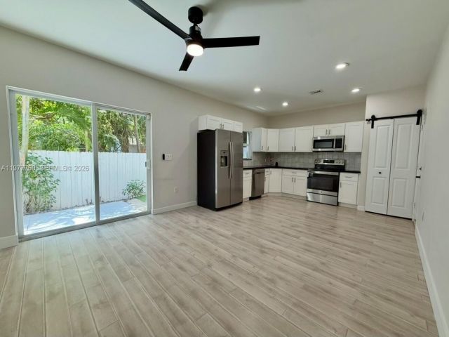 Home for sale at 1035 NW 2nd Ave - photo 7483161