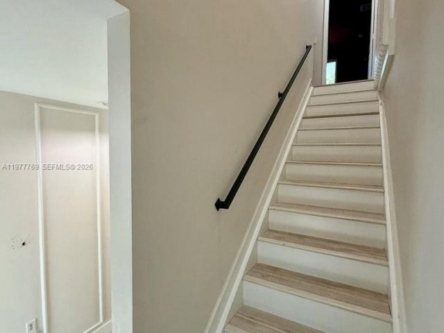 Home for sale at 1035 NW 2nd Ave - photo 7483164