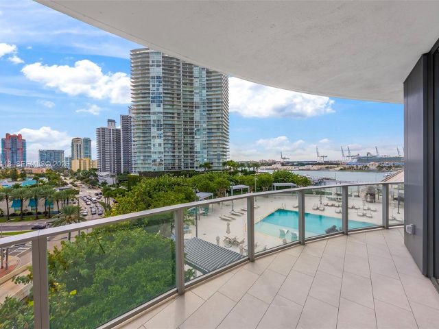 Apartment for rent  Unit #901 - photo 7504915