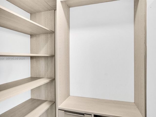 Apartment for rent  Unit #2702 - photo 7509811