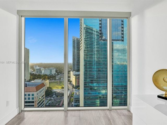 Apartment for rent  Unit #2702 - photo 7509812