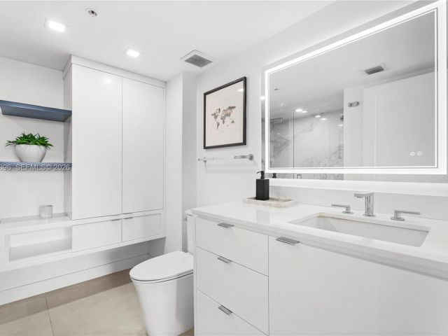 Apartment for sale  Unit #2303 - photo 7508661