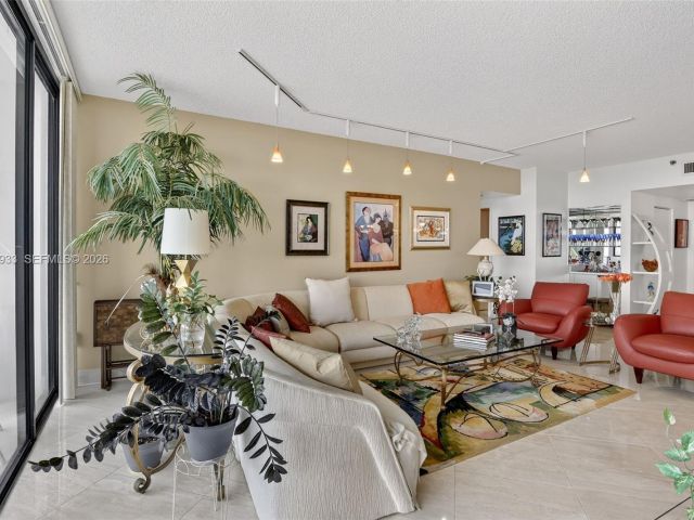 Apartment for sale  Unit #2403 - photo 7503105