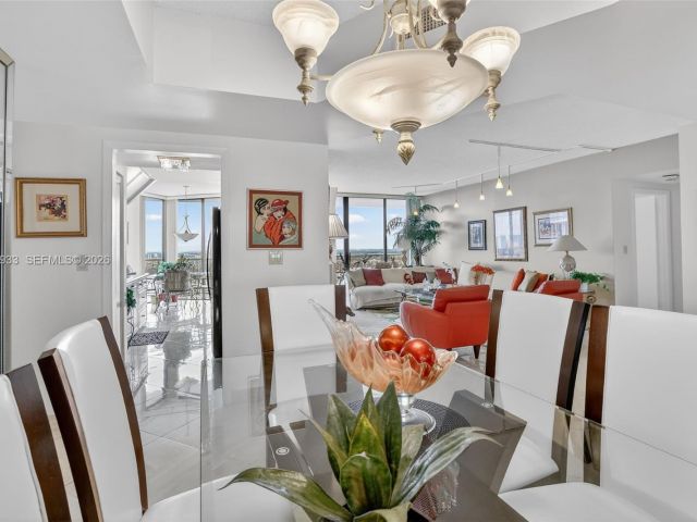 Apartment for sale  Unit #2403 - photo 7503113