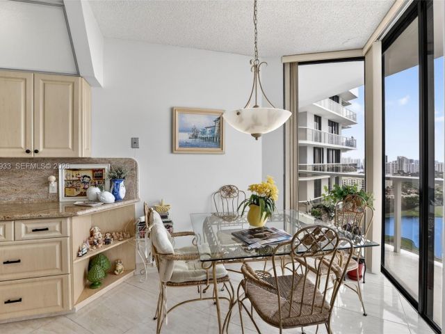 Apartment for sale  Unit #2403 - photo 7503124