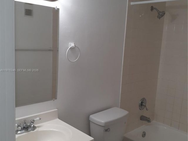 Apartment for sale  Unit #2007 - photo 7479032