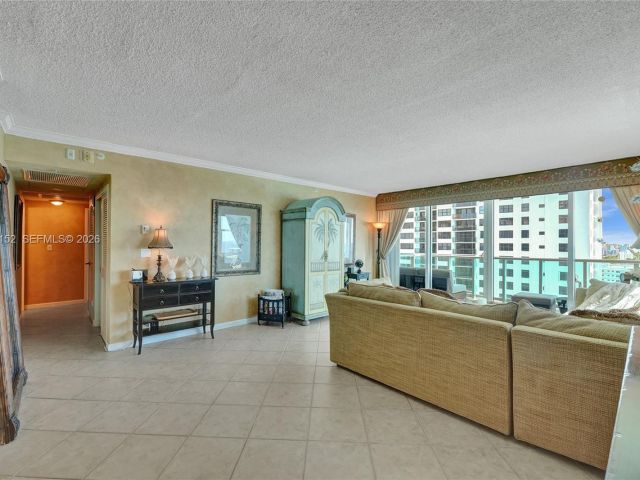 Apartment for rent  Unit #1510 - photo 7477510