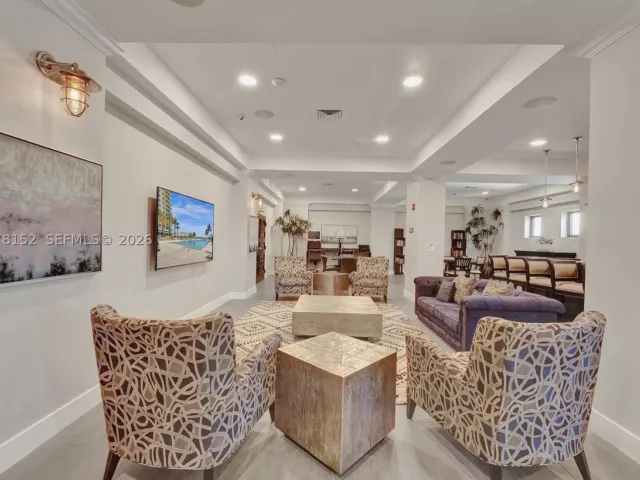 2-bedroom condo for rent in Hollywood - 2501 S Ocean Dr 1510 - MondialRealty