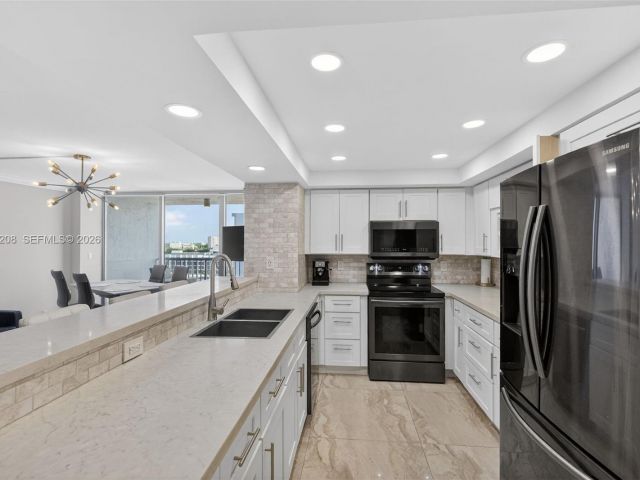 Apartment for sale  Unit #1407 - photo 7526837