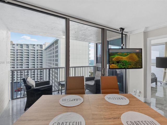 Apartment for sale  Unit #1407 - photo 7526843