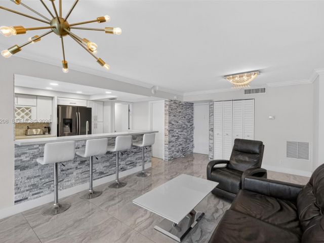 Apartment for sale  Unit #1407 - photo 7526844