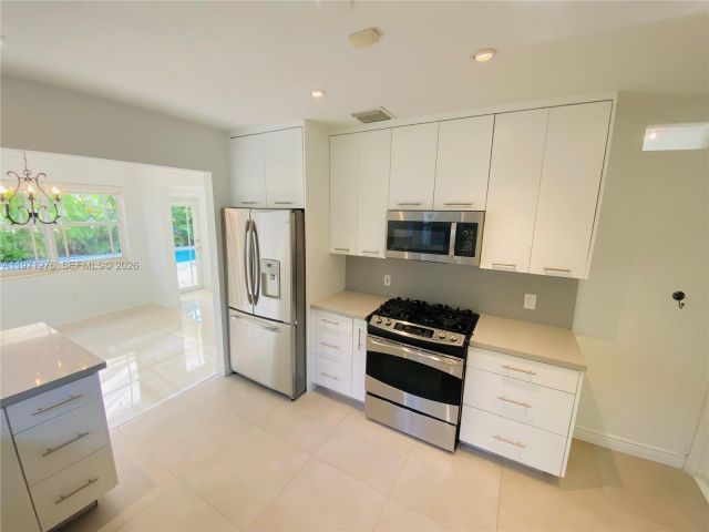 Home for rent at 8959 Dickens Ave - photo 7466998