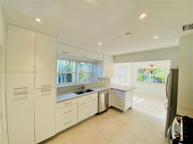 Home for rent at 8959 Dickens Ave - photo 7466999