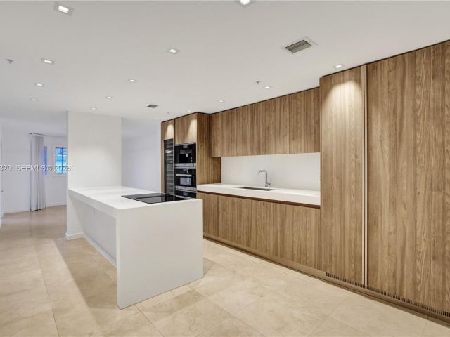 Home for sale at 1415 Sunset Harbour Dr 202 - photo 7468271