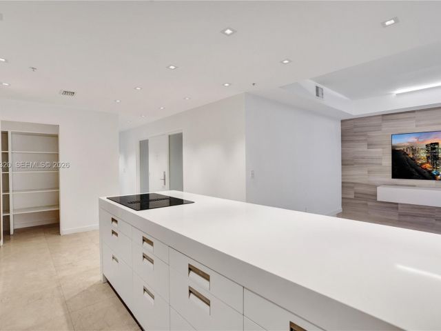 Home for sale at 1415 Sunset Harbour Dr 202 - photo 7468272