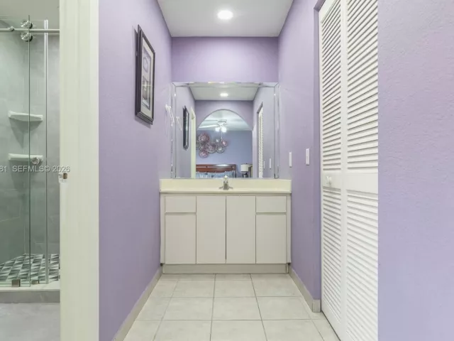 4-bedroom home for sale in Miami - 14358 SW 168th St - MondialRealty