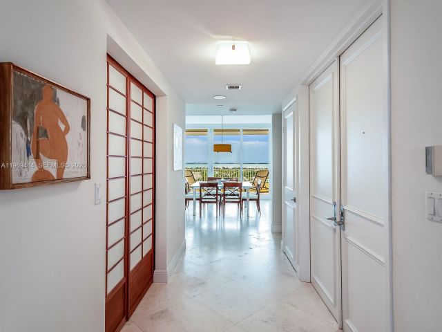 Apartment for rent  Unit #1405 - photo 7490578