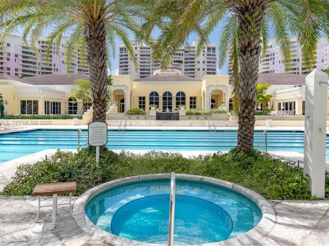 Apartment for rent  Unit #1405 - photo 7490589