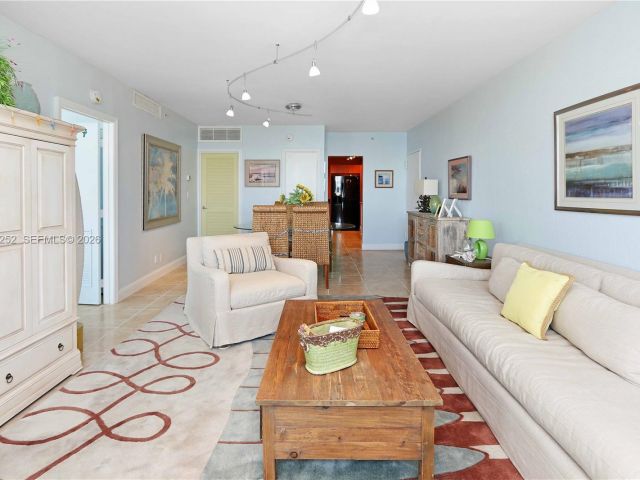 Apartment for sale  Unit #411 - photo 7466748