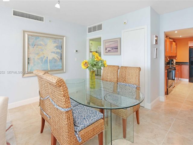 Apartment for sale  Unit #411 - photo 7466753