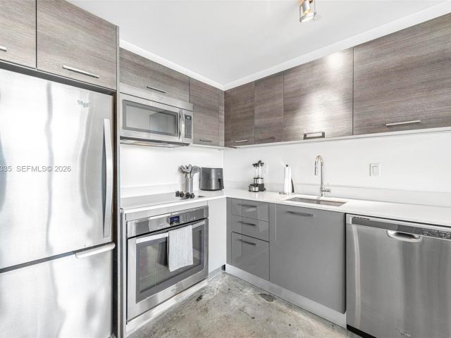 Apartment for rent  Unit #2409 - photo 7467794