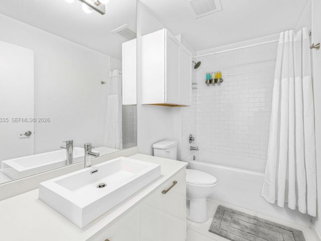 Apartment for rent  Unit #2409 - photo 7467800