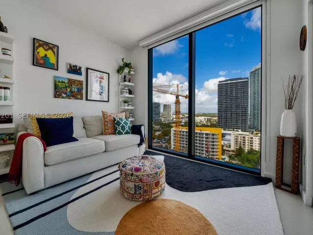 2-bedroom condo for sale in Miami - 460 NE 28th St 1901 - MondialRealty