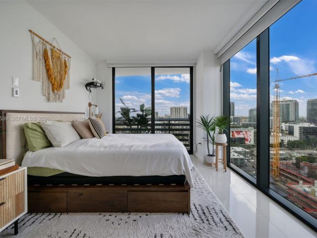 Apartment for rent  Unit #1901 - photo 7516253