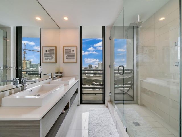 Apartment for rent  Unit #1901 - photo 7516255