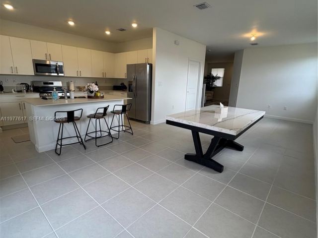 3-bedroom home for rent in Homestead - 2409 SE 28th St 2409 - MondialRealty