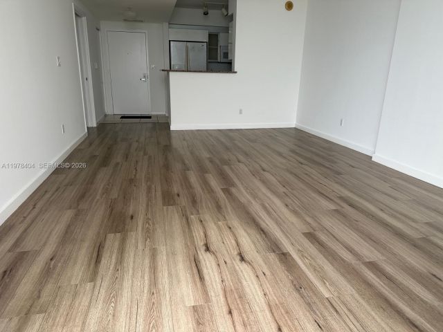 Apartment for rent  Unit #4324 - photo 7487214