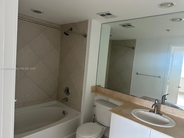 Apartment for rent  Unit #4324 - photo 7487222