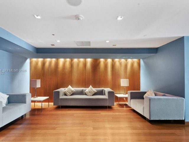 Apartment for rent  Unit #4324 - photo 7487229