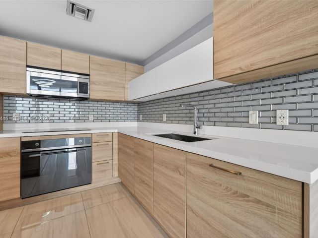 Apartment for sale  Unit #2920 - photo 7522156